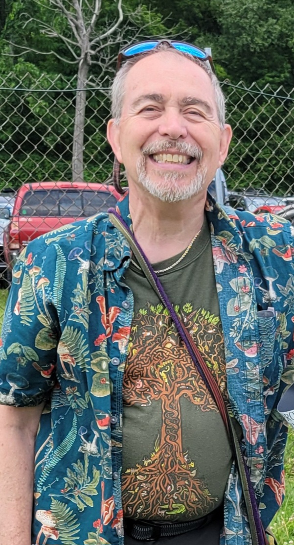 Doug%20at%20Faerie%20Festival.jpg